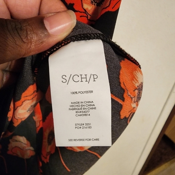 Cabi Flanders Poppy Black Red Floral Short Sleeve Blouse Size S - Picture 4 of 7